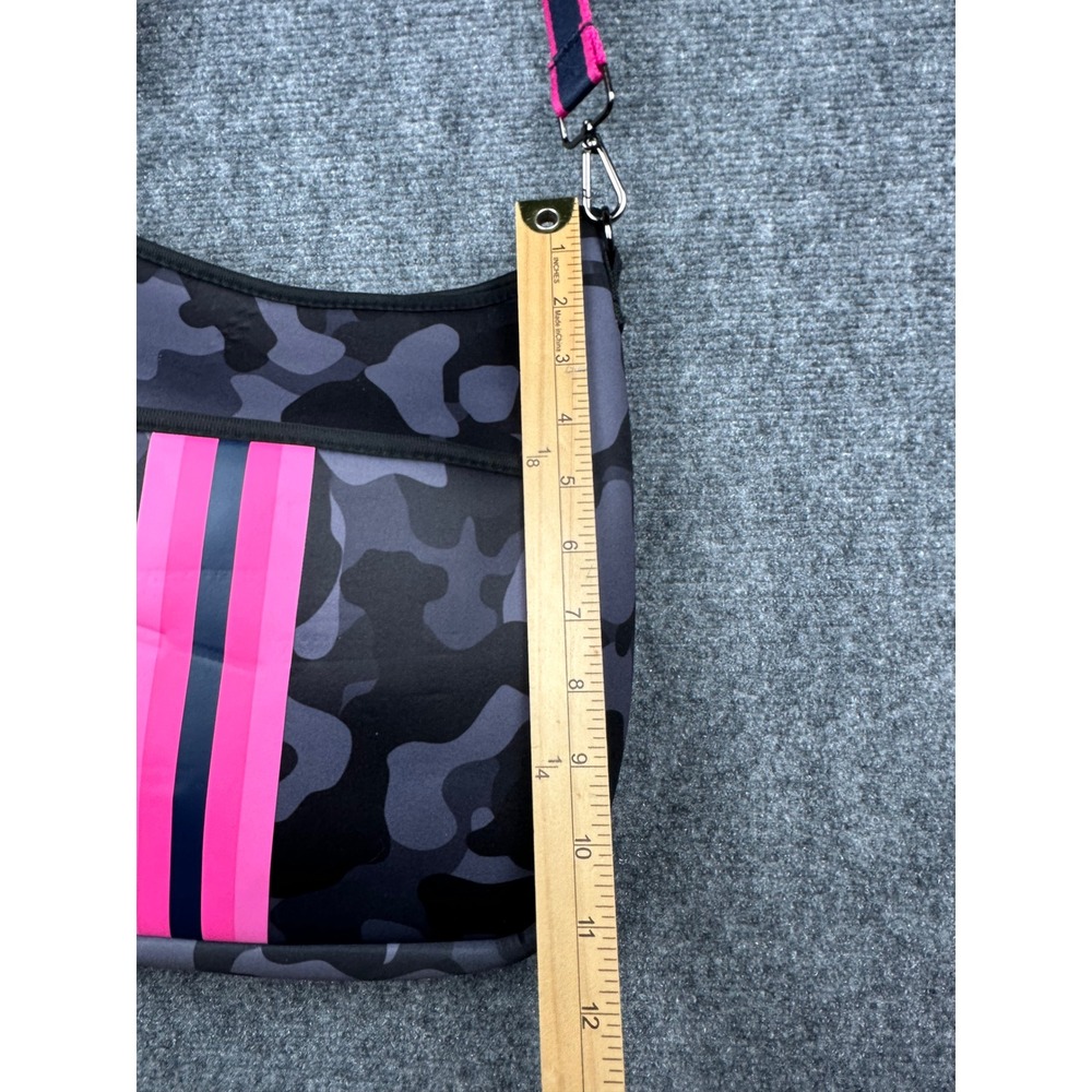Parker Hyde Camo‎ Neoprene Crossbody Bag Pink Stripe Adjustable Strap - Picture 5 of 15